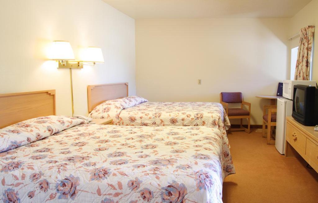 Country Inn Motel Dove Creek Exteriör bild