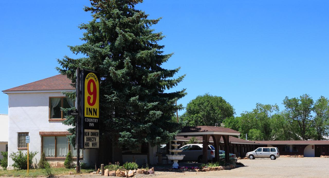 Country Inn Motel Dove Creek Exteriör bild