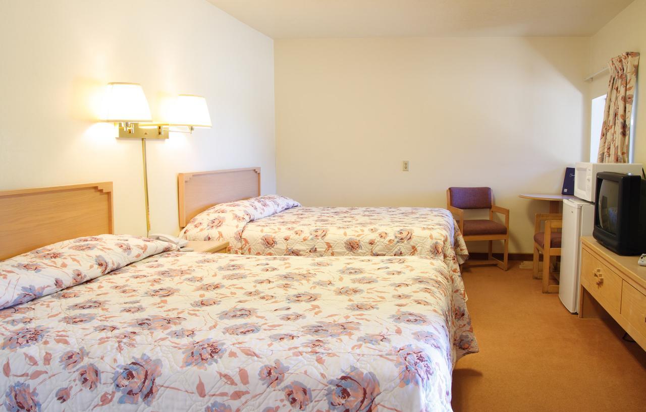 Country Inn Motel Dove Creek Exteriör bild